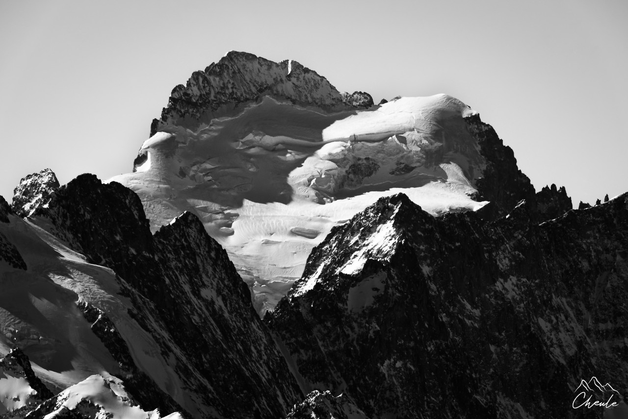©Cheule Photography - Noir & Blanc - Black and White - Téléobjectif - Paysage - Écrins - Barre des Écrins - Haute montagne - Parc national des Écrins - Zoom - Hautes Alpes