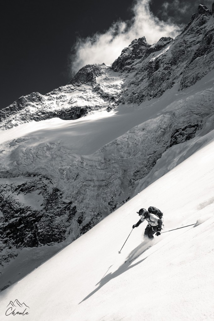 ©Cheule Photography -Noir & Blanc - Ski - Freeride - Poudreuse - Écrins - Col Claire - Maxime Buffet - Neige - Snow - Glacier - Armande