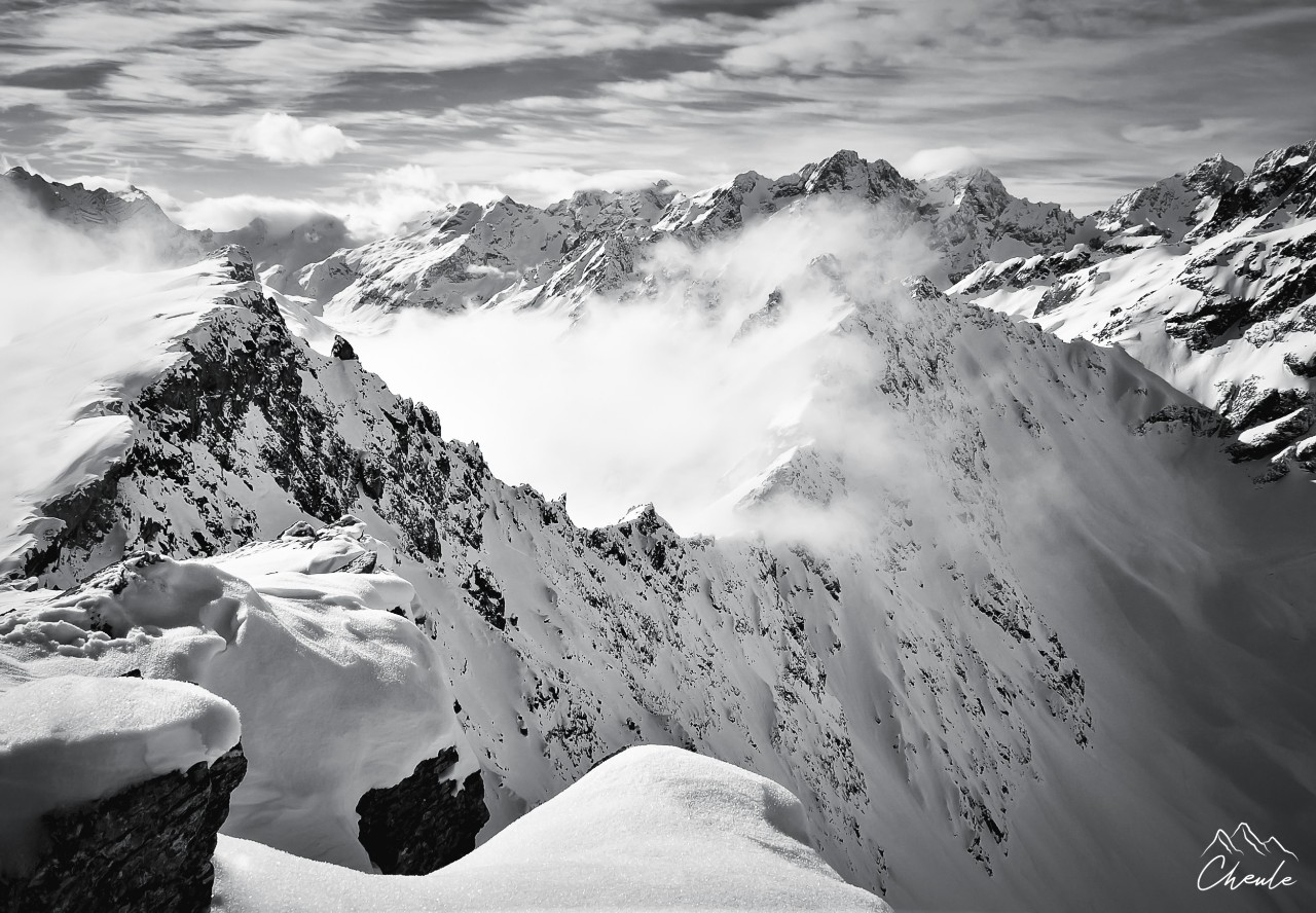 ©Cheule Photography - Noir & Blanc - Black and White - La Blanche - Paysage - Écrins - Neige - Haute montagne - Parc national des Écrins - Nuages - Hautes Alpes