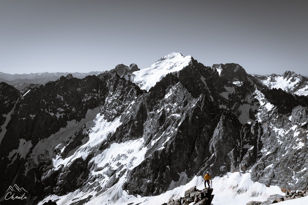 ©Cheule Photography - Noir & Blanc - Black and White - Grande Ruine - Paysage - Écrins - Barre des Écrins - Haute montagne - Parc national des Écrins - Alpinisme - Alpiniste - Hautes Alpes