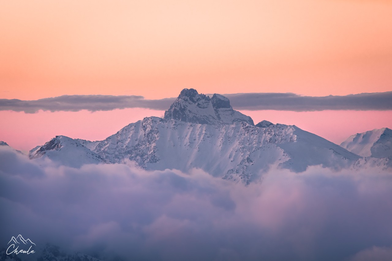 ©Cheule Photography - Les Alpes et leur or blanc - Sunrise - Lever de soleil - Paysage -Mont Viso - Haute montagne