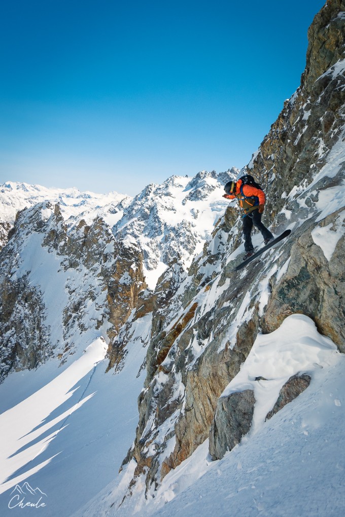 ©Cheule Photography - Les Alpes et leur or blanc - Alpinisme  Poudreuse - Écrins -snowboard - Haute montagne