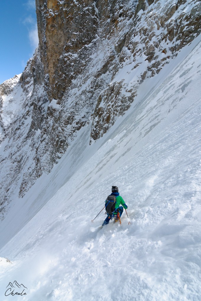 ©Cheule Photography - Les Alpes et leur or blanc - Ski - Freeride - Poudreuse - Écrins - Col Claire - Maxime Buffet - Neige - Snow - Glacier - Pente Raide 