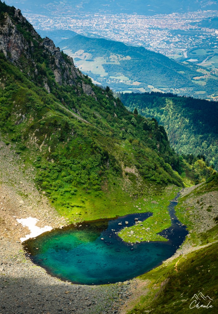 © Cheule Photography - Les Alpes et la vie qui fleurit - Paysage -  Isère - Belledonne - Lac - Montagne - La Grande Sitre - Grenoble - Printemps - Massif
