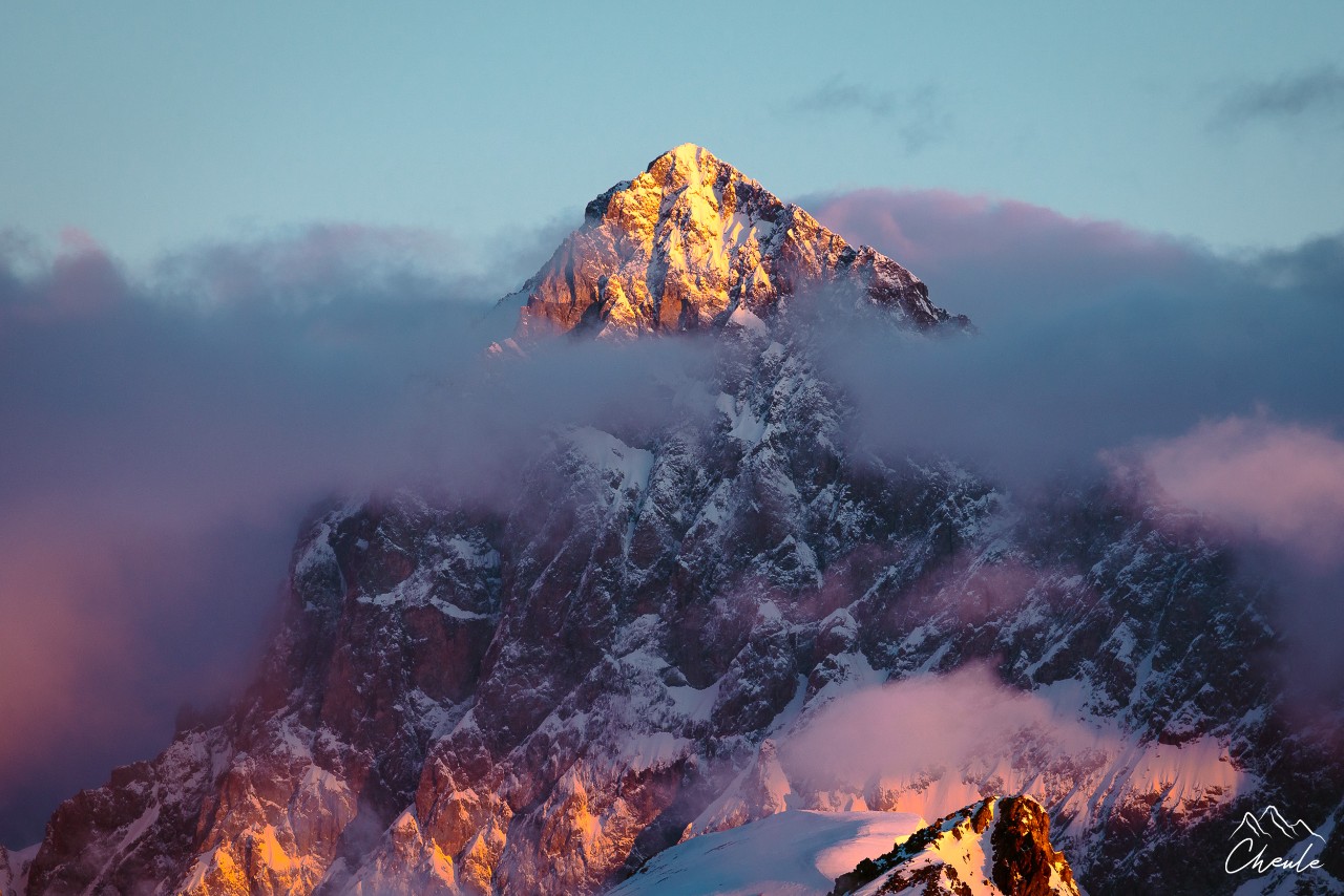 © Cheule Photography - Les Alpes et la vie qui fleurit - Paysage -  Sunrise - Lever de soleil - Écrins - Barre des Écrins - Hautes Alpes