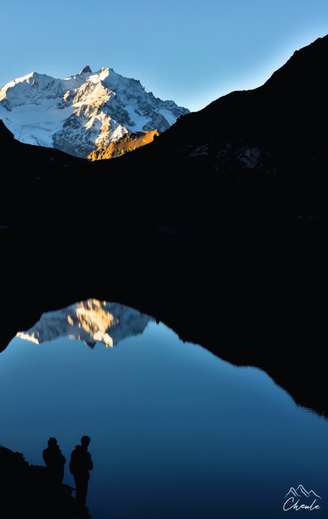 © Cheule Photography - Les Alpes et leur couleurs tango - Écrins - Paysage - Lac - Grand Lac - Contre jour - Sunrise - Lever de soleil  Hautes Alpes - Montagne des Agneaux